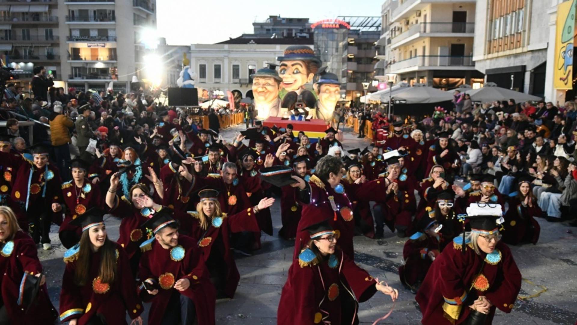 Πατρινό Καρναβάλι 2025: Κορυφώνονται σήμερα οι εκδηλώσεις-2