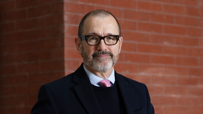 λούσιαν-σίμονς-ερευνάμε-και-τα-έργα-τη-563514124