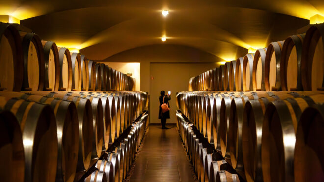 δασμοί-αγώνας-δρόμου-για-το-κρασί-563516959