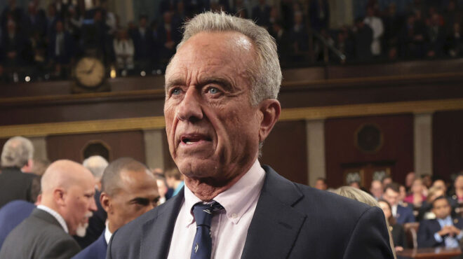 ρόμπερτ-κένεντι-τζούνιορ-συστήνει-βι-563501080