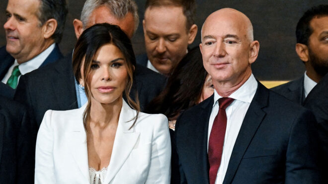 στην-αυλή-του-ντόναλντ-τραμπ-ο-άλλοτ-563525980