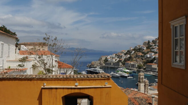 mια-νοσταλγική-έκθεση-στην-υδρα-για-τις-563532391