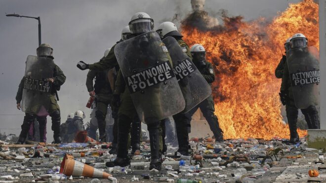 ποιοι-έκαναν-τα-επεισόδια-στο-σύνταγμ-563505712