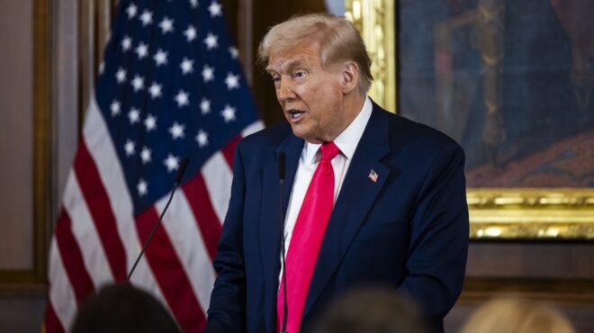 πυρά-ceo-κατά-τραμπ-αλλά-πίσω-από-κλειστέ-563513596