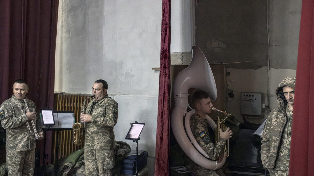 πρέπει-η-ελλάδα-να-διαλέξει-μεταξύ-ηπα-563505628