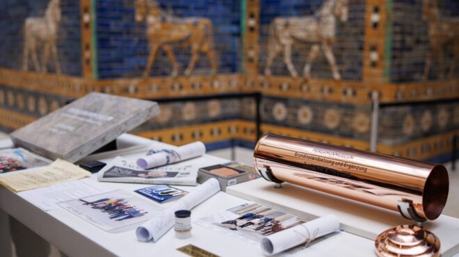 μουσείο-περγάμου-μια-ματιά-πίσω-από-τ-563502352