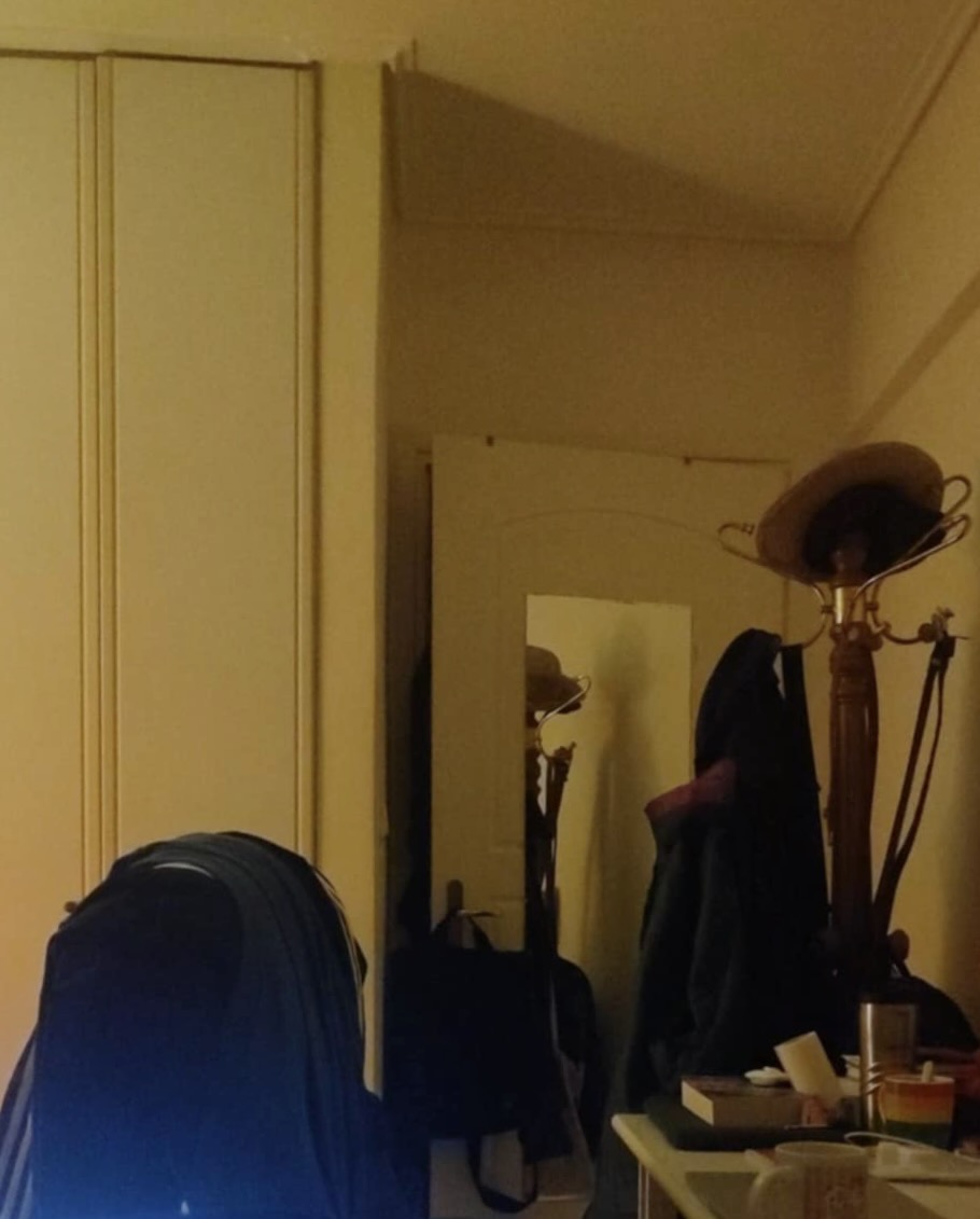 «Η ζωή σε ένα σπίτι 32 τ.μ. δεν έχει καμία σχέση με τις εικόνες του Instagram»-2