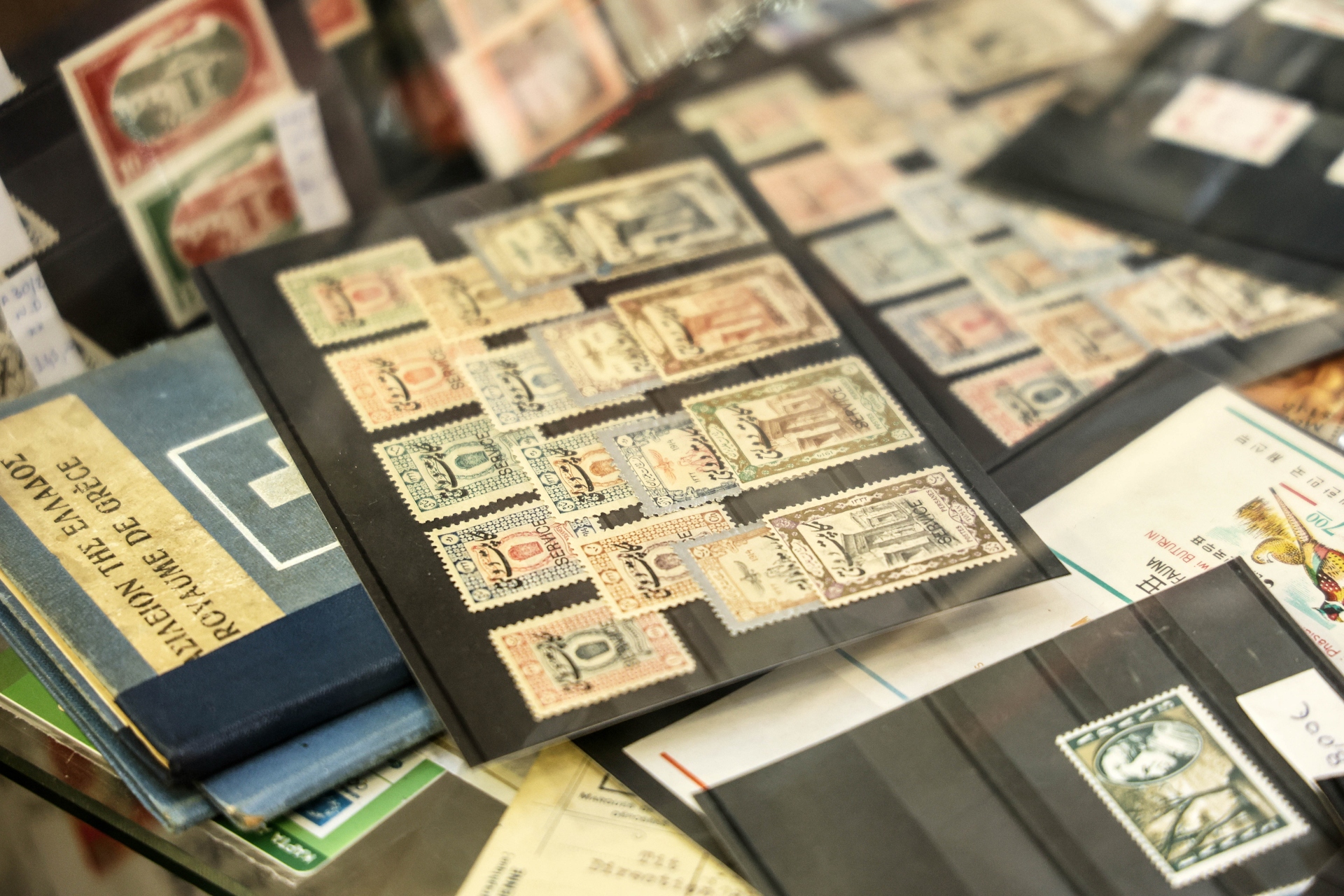 Στοά Ορφανίδου: Ενας μικρός ναός των μπλου τζιν και των συλλεκτών-18