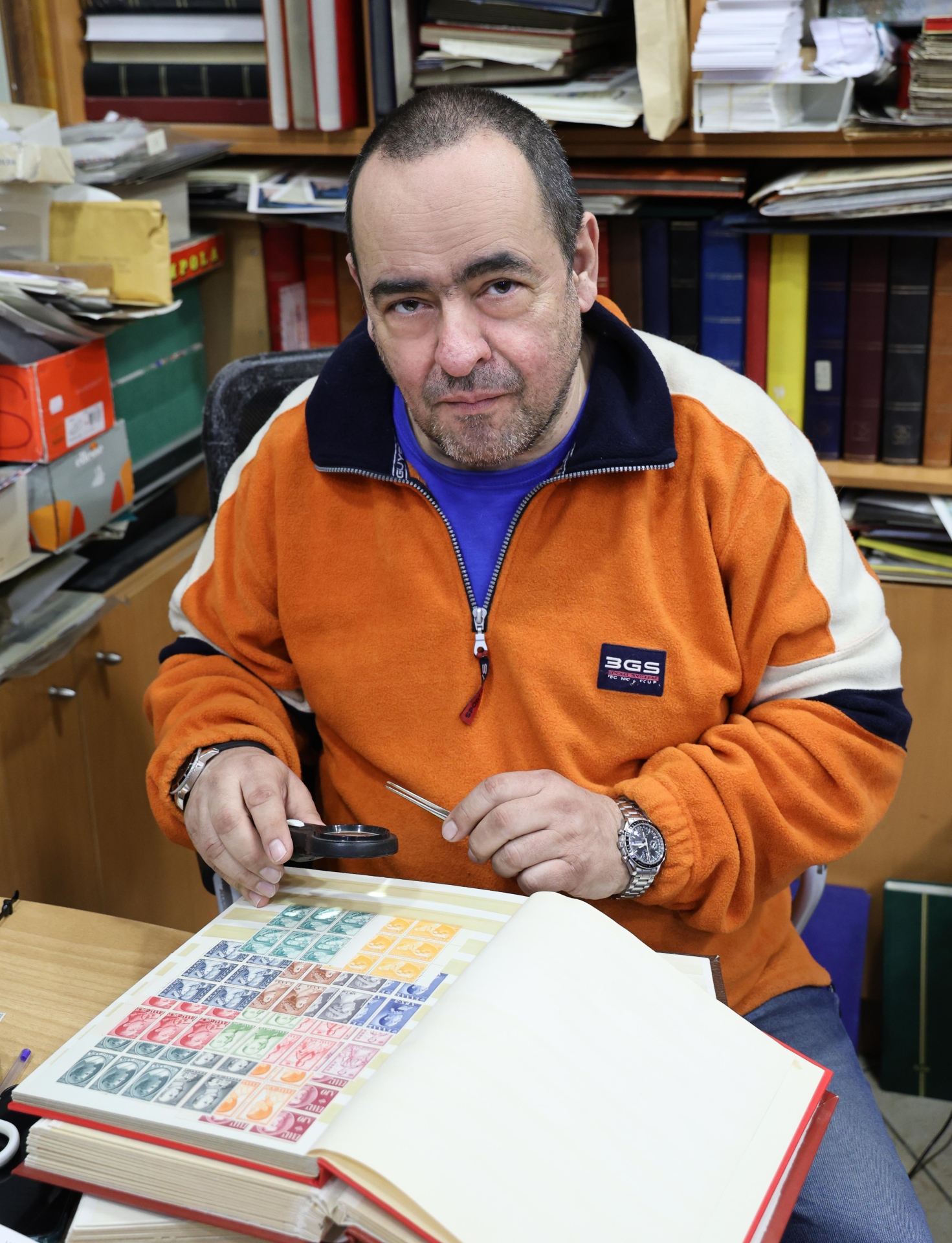 Στοά Ορφανίδου: Ενας μικρός ναός των μπλου τζιν και των συλλεκτών-16