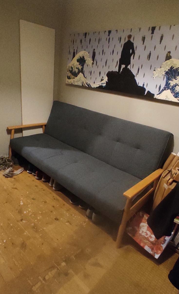 «Η ζωή σε ένα σπίτι 32 τ.μ. δεν έχει καμία σχέση με τις εικόνες του Instagram»-1