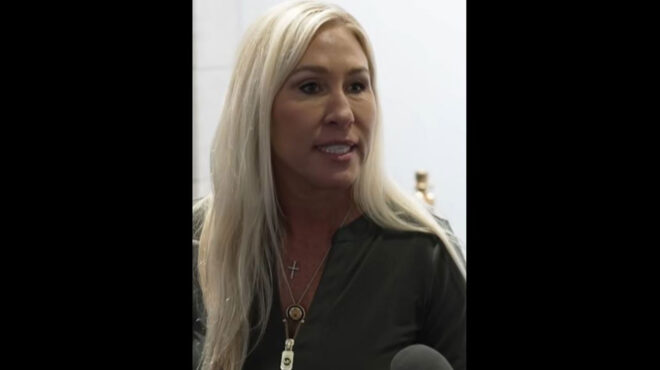 μάρτζορι-τέιλορ-γκριν-επίθεση-σε-βρετ-563534626