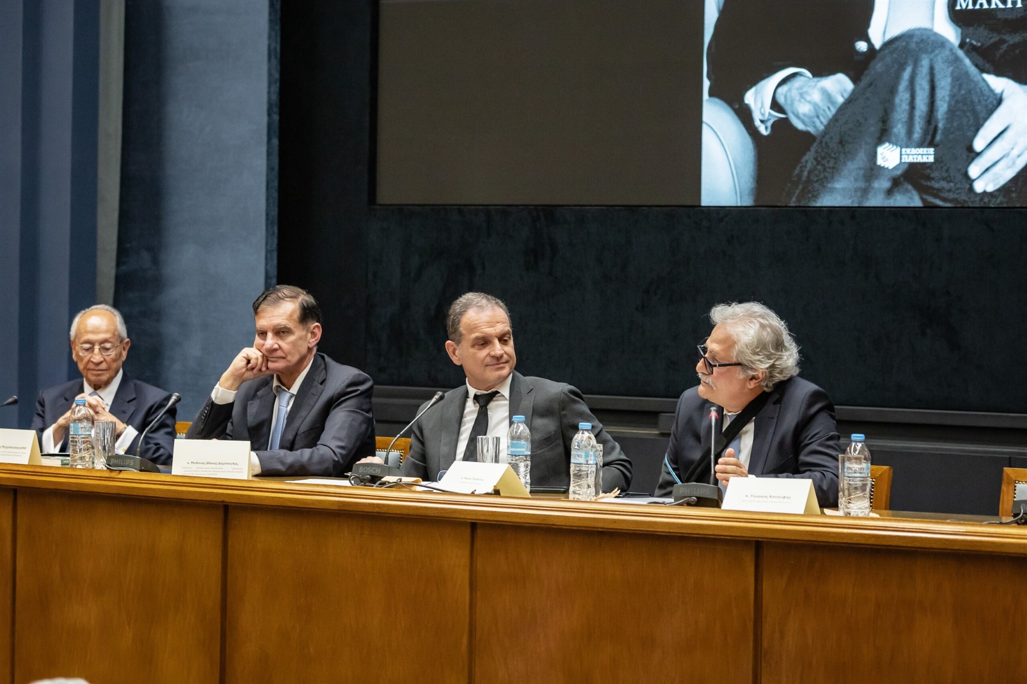 Ενα αυτοβιογραφικό βιβλίο για την ελληνική ναυτοσύνη από τον Σίμο Παληό-3