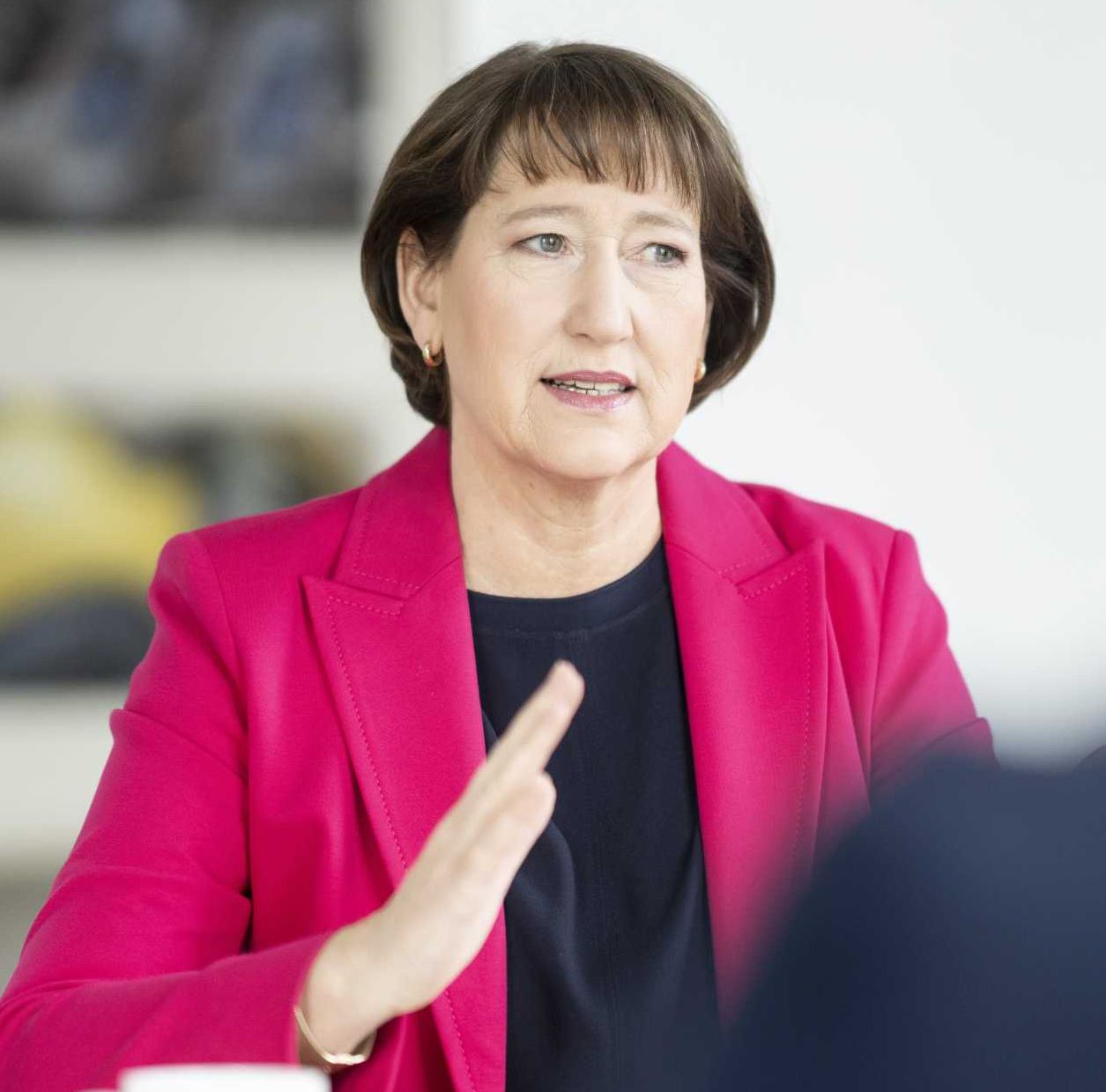 Σοκ από τους δασμούς στα αυτοκίνητα-2