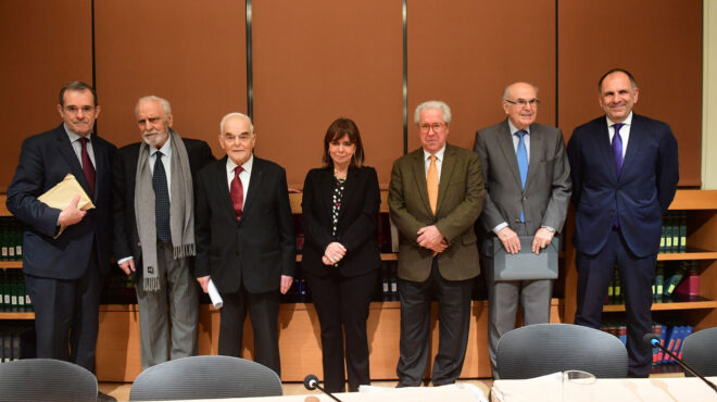 το-νέο-βιβλίο-του-αντώνη-μανιτάκη-563501311