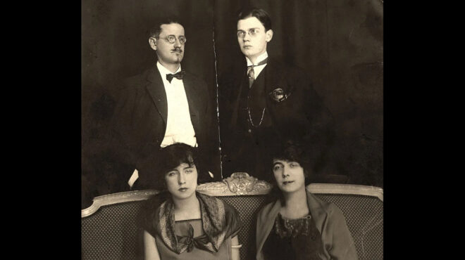 μικρά-βιβλία-μεγάλος-σκοπός-563524045