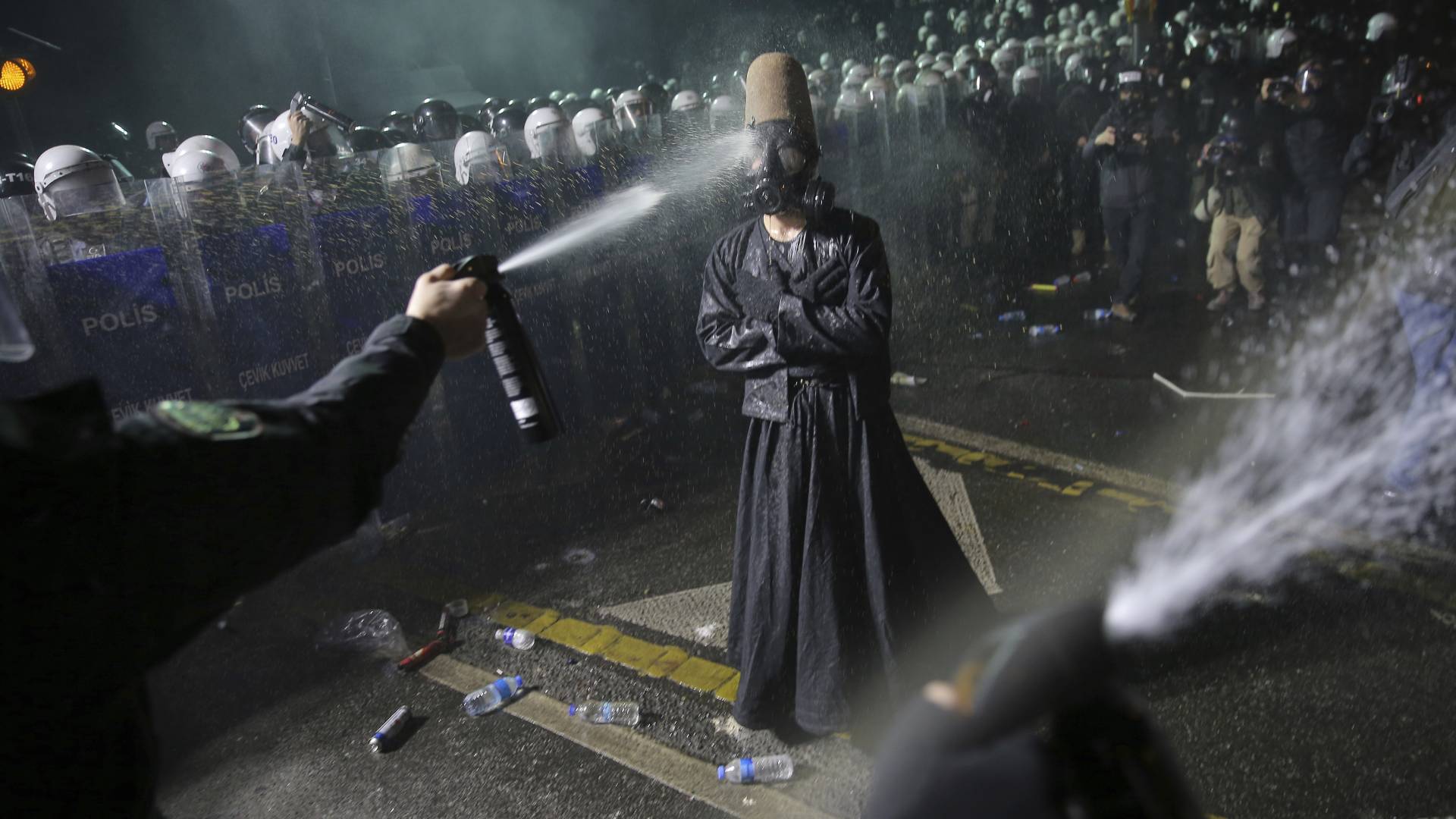 Τουρκία: «Ψήφος εμπιστοσύνης» από εκατομμύρια πολίτες στον φυλακισμένο Ιμάμογλου-4