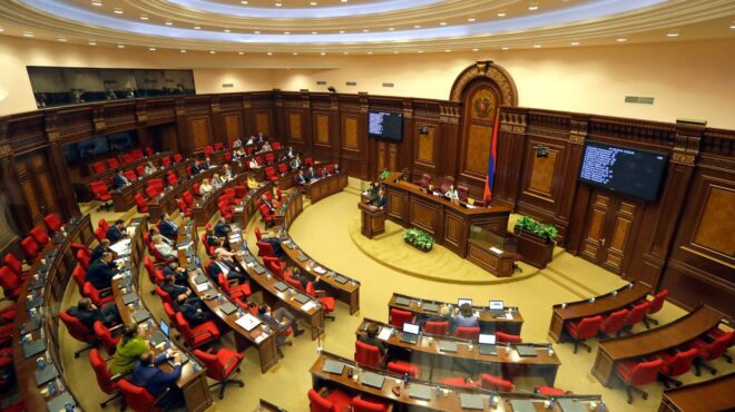 αρμενία-το-κοινοβούλιο-τάχθηκε-υπέρ-τ-563532436