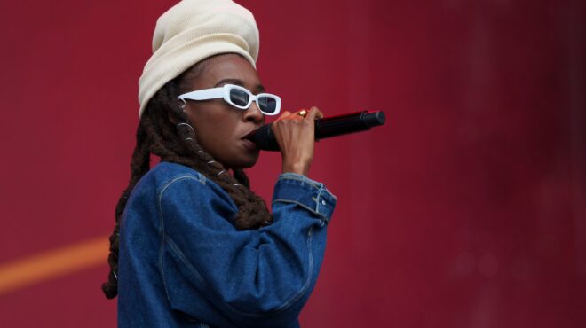 h-playlist-του-μαρτίου-από-τη-νέα-τσάπελ-ρόουν-σ-563540593