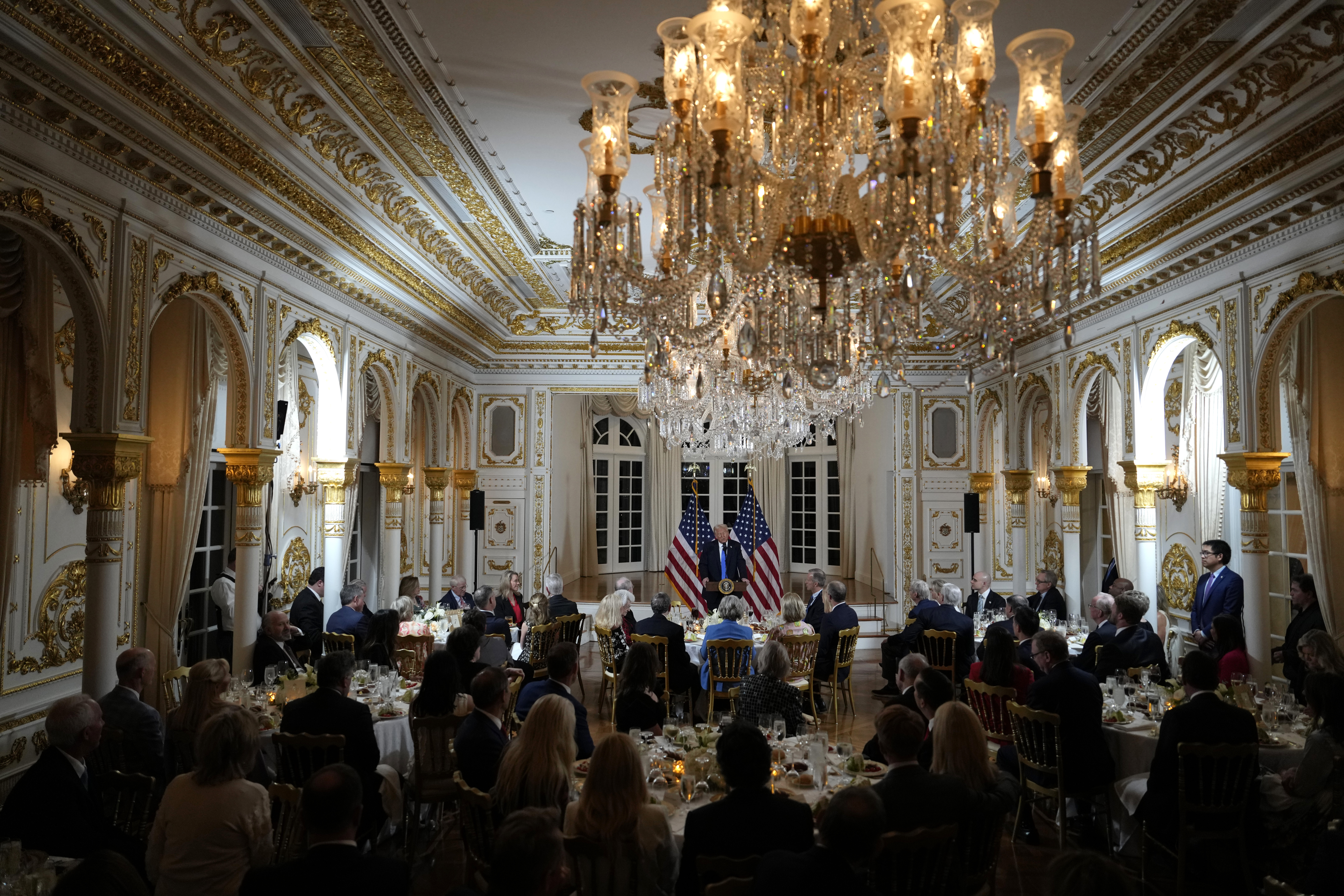 Πέντε εκατομμύρια κοστίζει ένα τετ α τετ με τον πρόεδρο Τραμπ-3