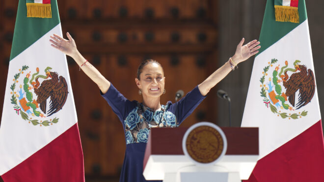 πρόεδρος-μεξικού-είδε-τη-δημοτικότητ-563520835