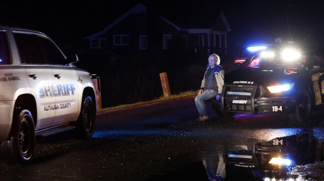 ηπα-τουλάχιστον-33-νεκροί-από-τους-ανεμ-563517508