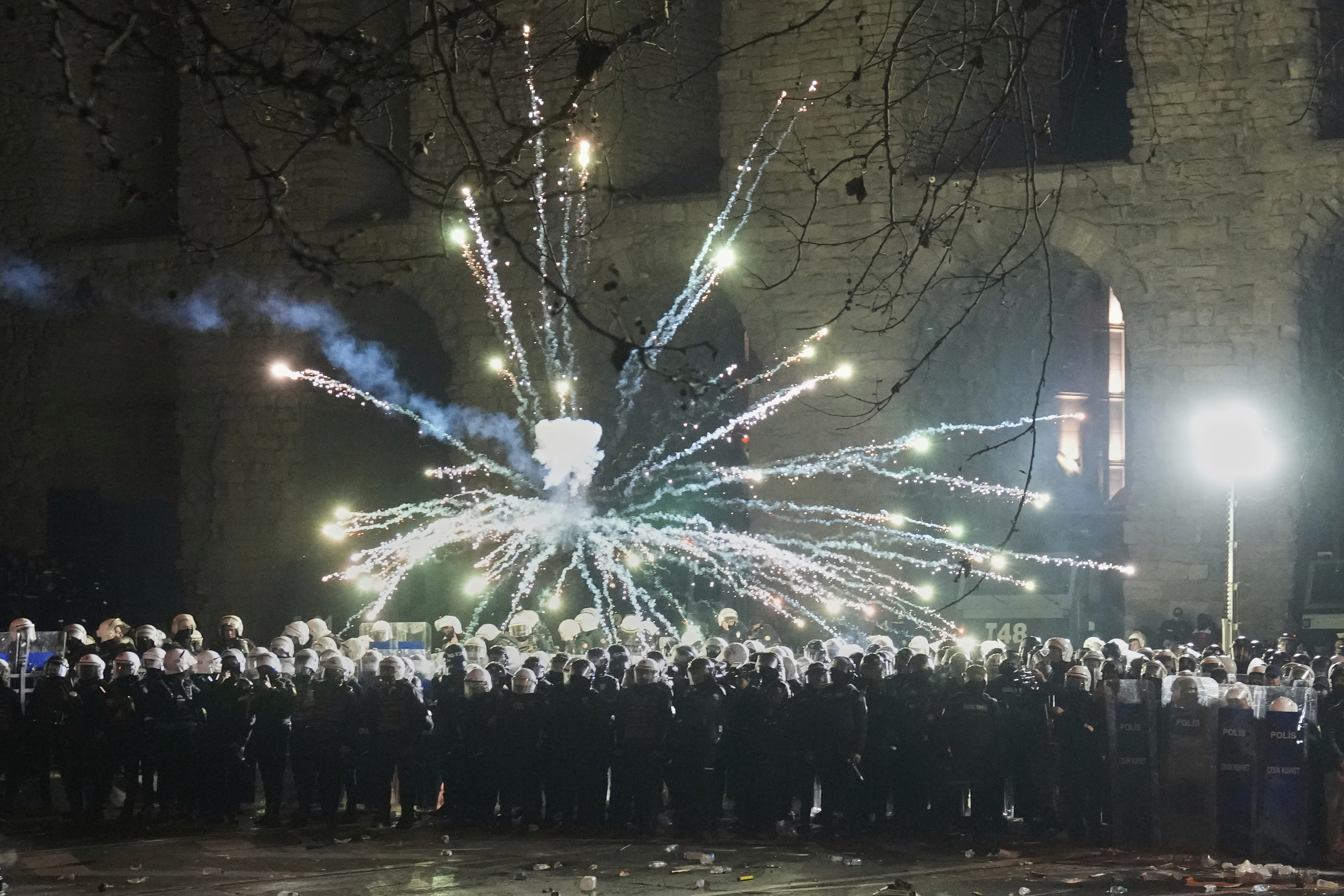 Economist: Η Τουρκία πλησιάζει στο σημείο χωρίς επιστροφή-1