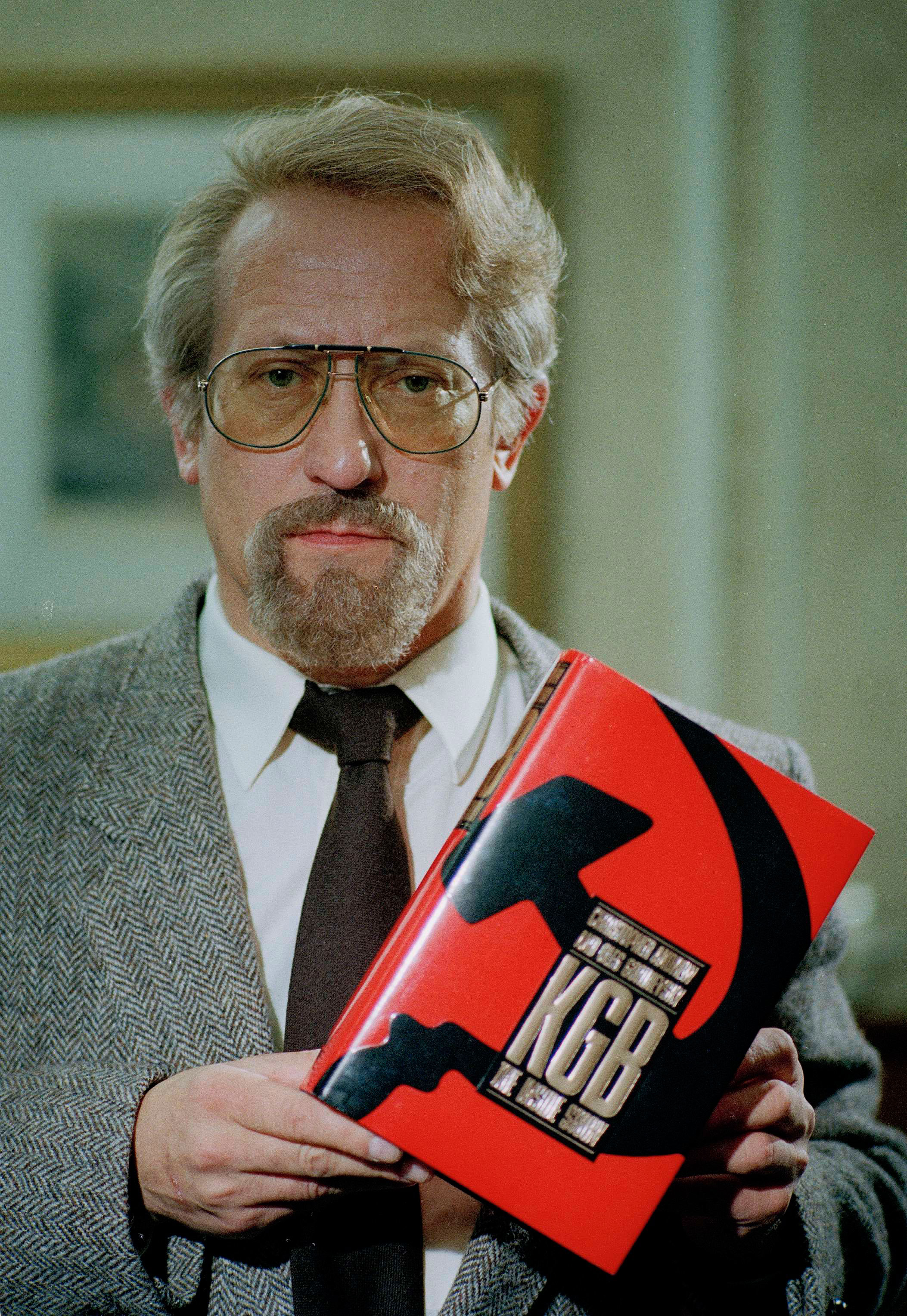 Ολεγκ Γκορντιέφσκι: Ο κατάσκοπος του Ψυχρού Πολέμου που δούλευε και για τις δύο πλευρές-1