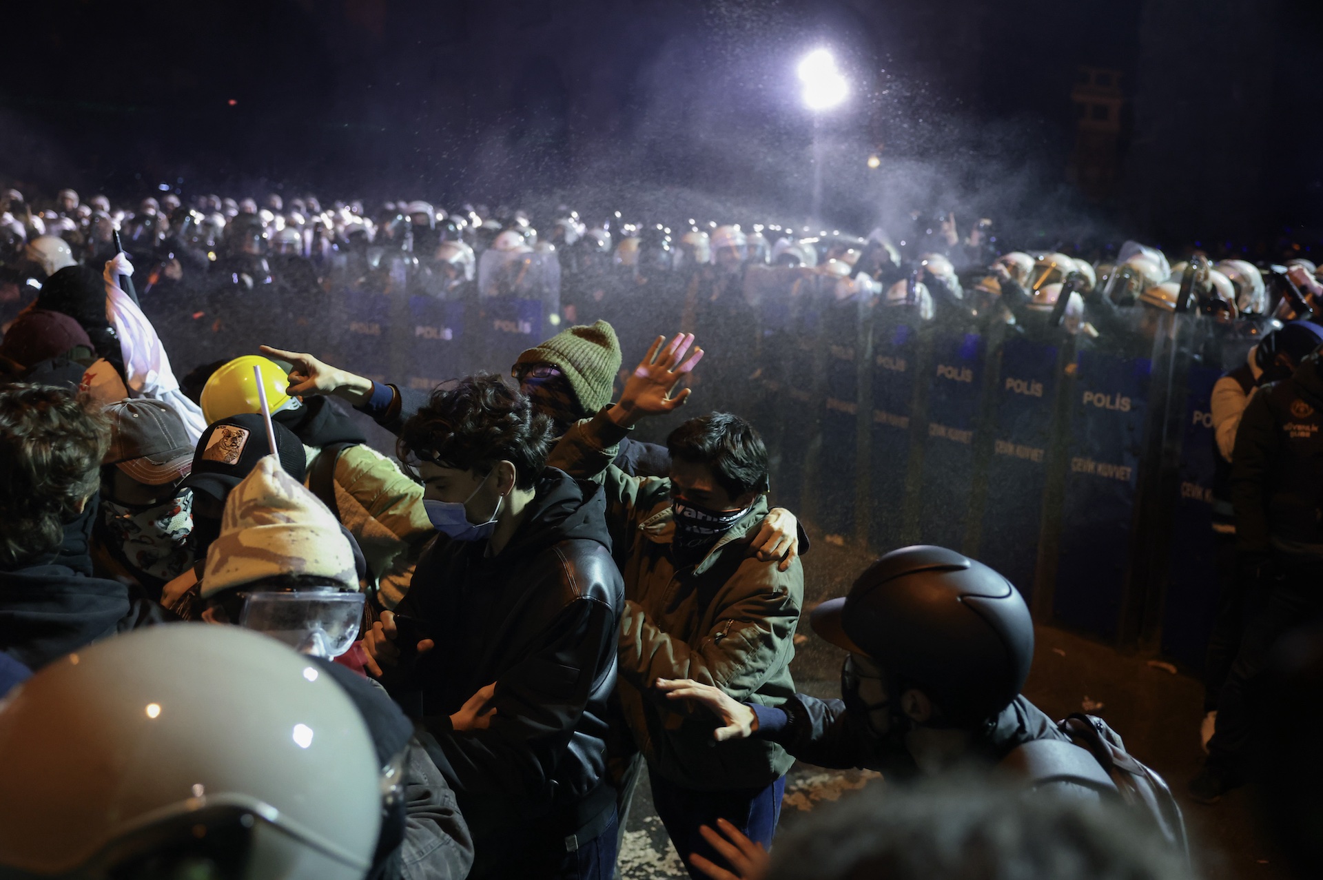 «Αν συνέβη στον Ιμάμογλου, μπορεί να συμβεί στον καθένα»-3