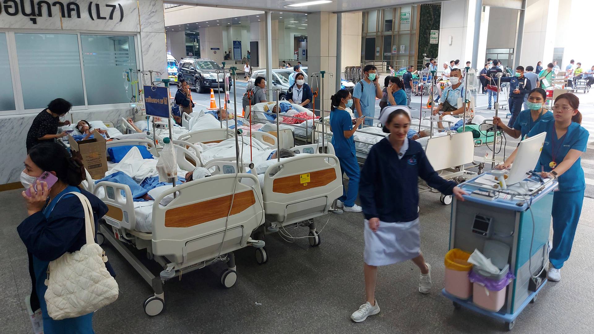 Σεισμός 7,7 Ρίχτερ στη Μιανμάρ: Μάχη με τον χρόνο για τους εγκλωβισμένους-5