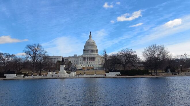 reuters-η-αμερικανική-κυβέρνηση-κινδυνεύει-563530471
