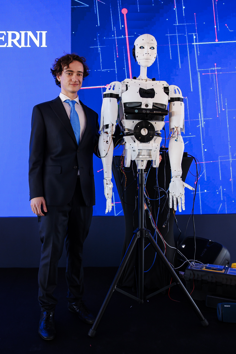 Ανδριανός Μπότσιος (Dynamic Innovation): Από το Μαύρο Κουτί της Τεχνητής Νοημοσύνης στη «Niki»-3