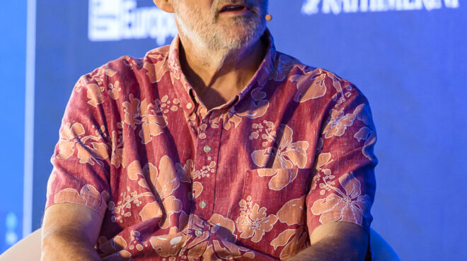 luc-julia-renault-group-france-στο-τέλος-της-ημέρας-η-ai-είναι-ένα-563501728