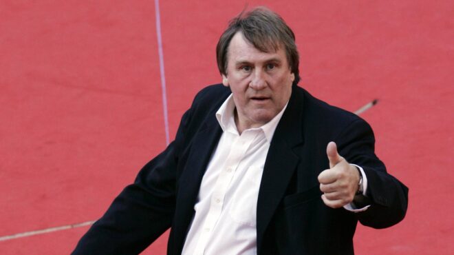 δίκη-ντεπαρντιέ-για-σεξουαλικές-επιθ-563529589