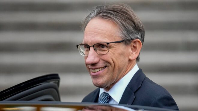 ο-γερμανός-υποικ-προειδοποιεί-τις-ηπα-563536972