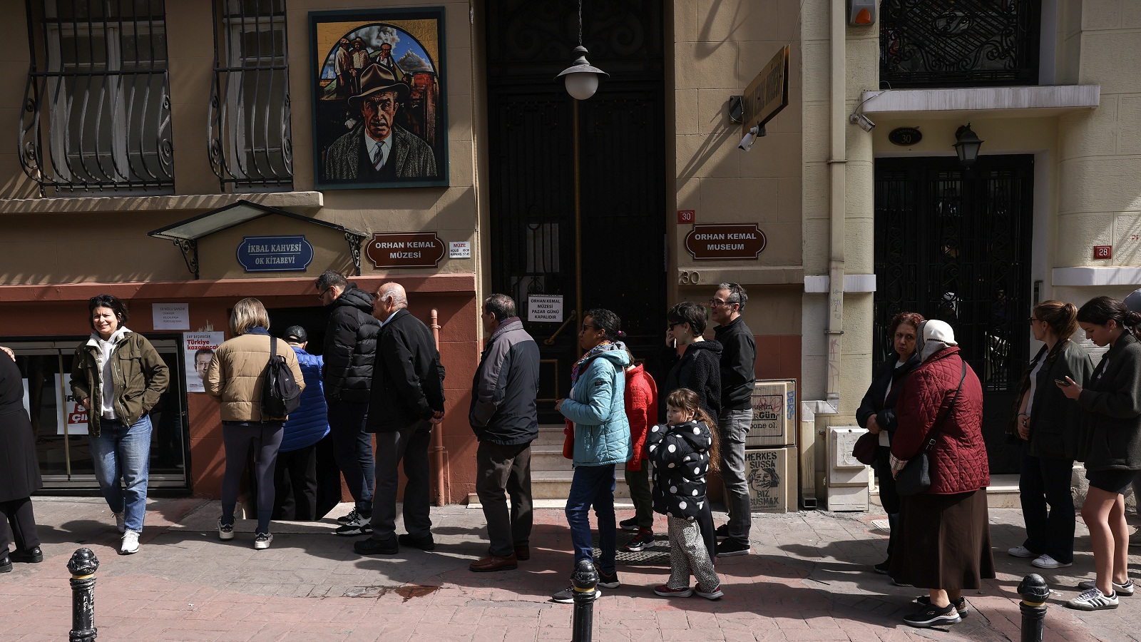 Τουρκία: Και… τυροπιτάδικο έγινε εκλογικό κέντρο για τον Ιμάμογλου [εικόνες]-2