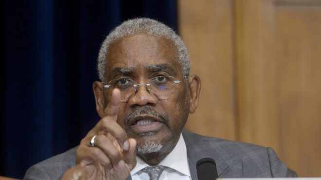 οι-απειλές-ερντογάν-φέρνουν-πιο-κοντά-563540356