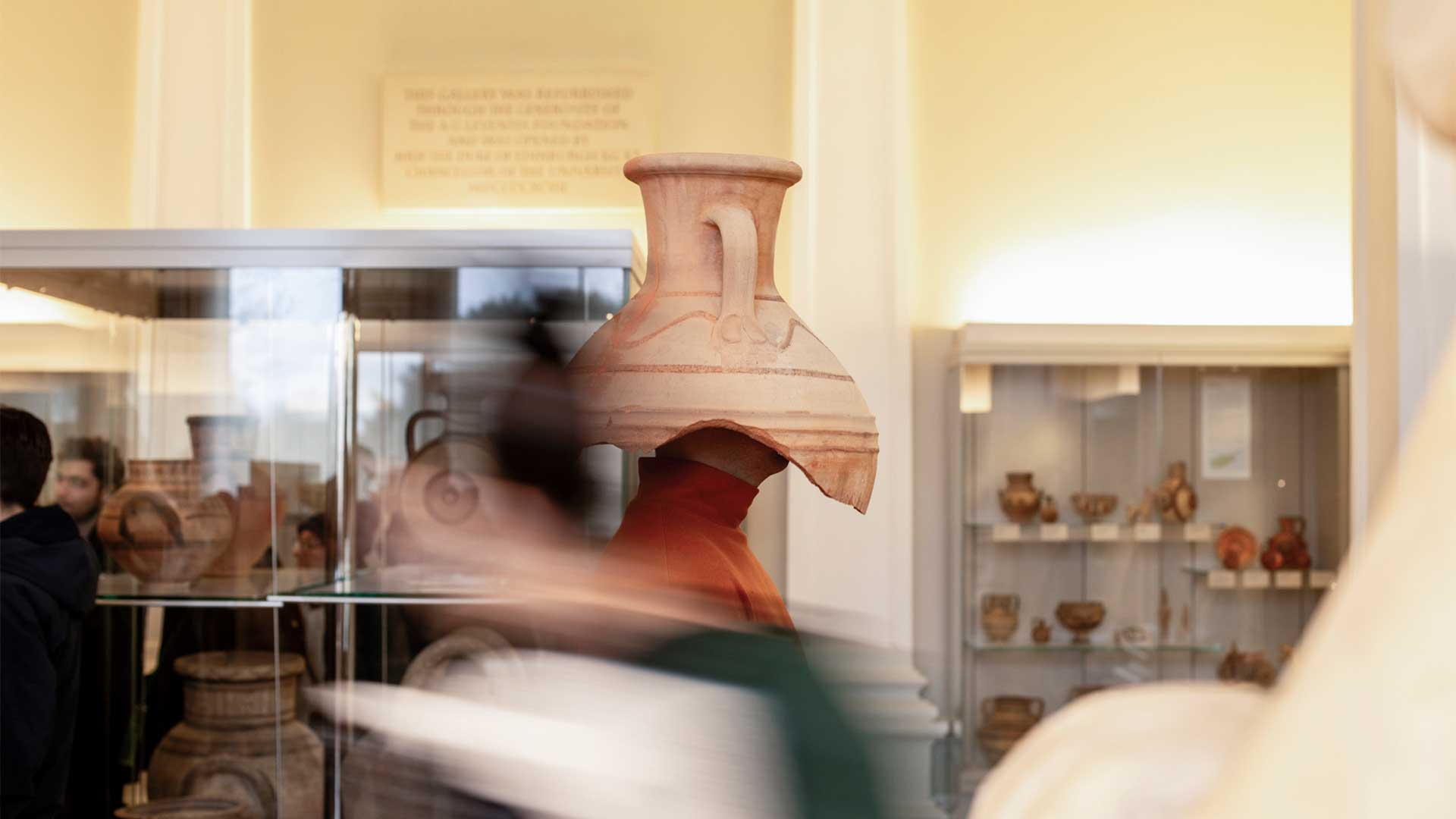 «Ο πρόγονος της περφόρμανς αρτ είναι η μυθολογία»-4