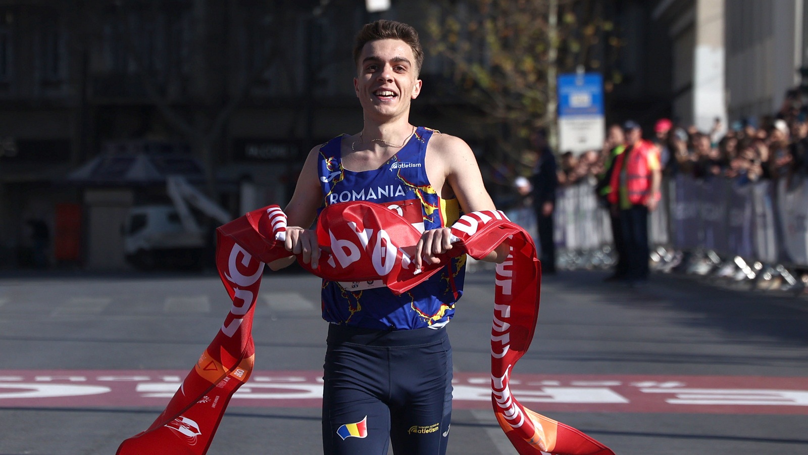 Ημιμαραθώνιος Αθήνας: Πρώτοι και με ρεκόρ διαδρομής οι Λούκα Ποπ και Αναστασία Μαρινάκου-1