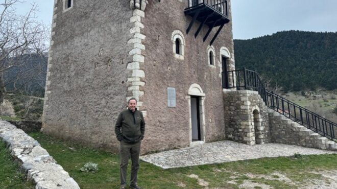 ελληνική-επανάσταση-στον-πύργο-των-κ-563530879