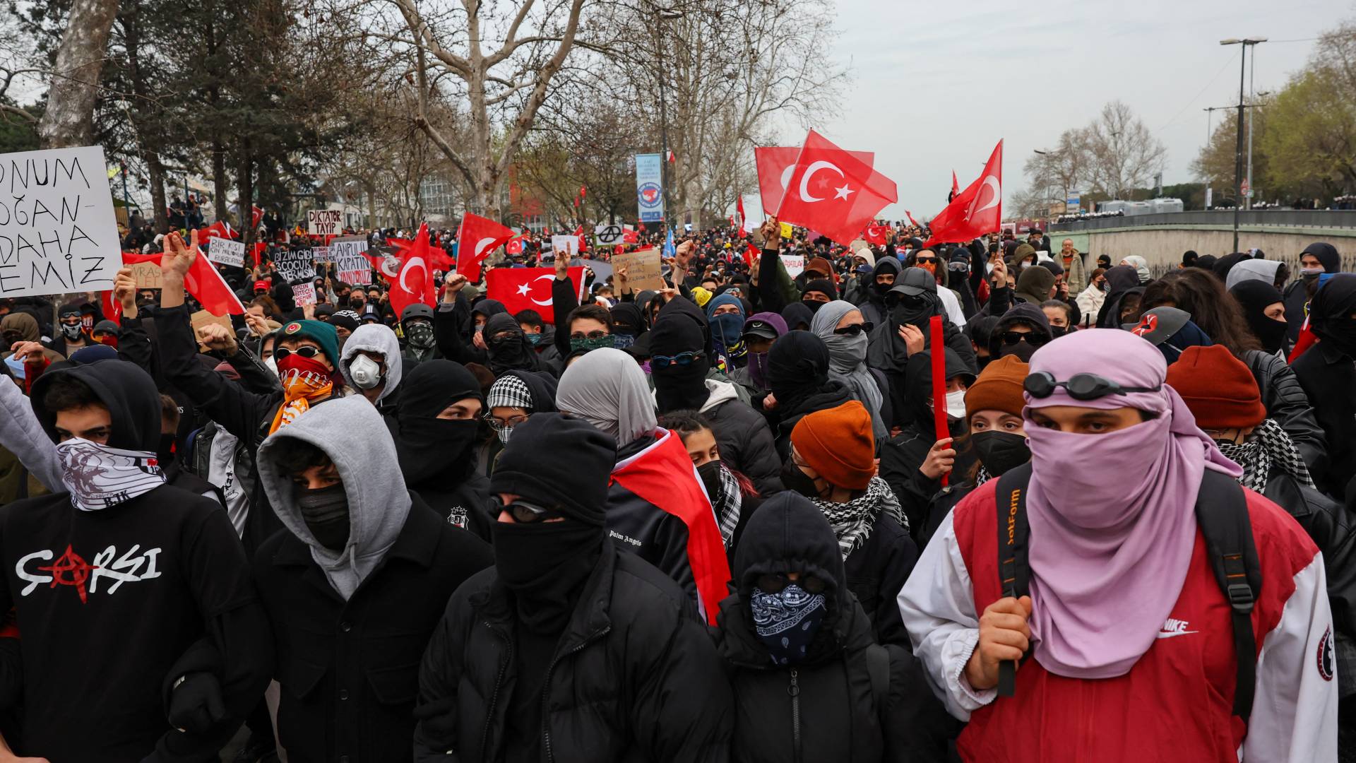 Τουρκία: «Ψήφος εμπιστοσύνης» από εκατομμύρια πολίτες στον φυλακισμένο Ιμάμογλου-1