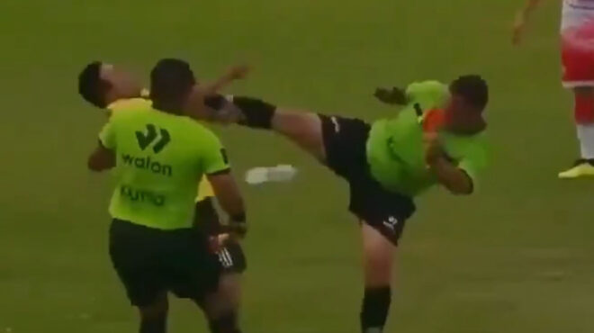 διαιτητής-μοίρασε-κόκκινες-και-χτυ-563541109