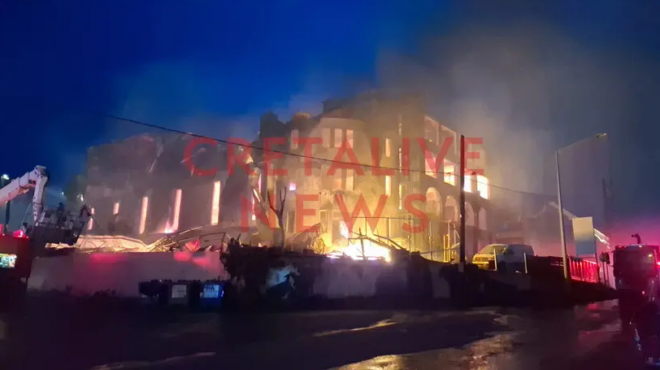 ηράκλειο-μαίνεται-η-φωτιά-στο-εργοστά-563531182