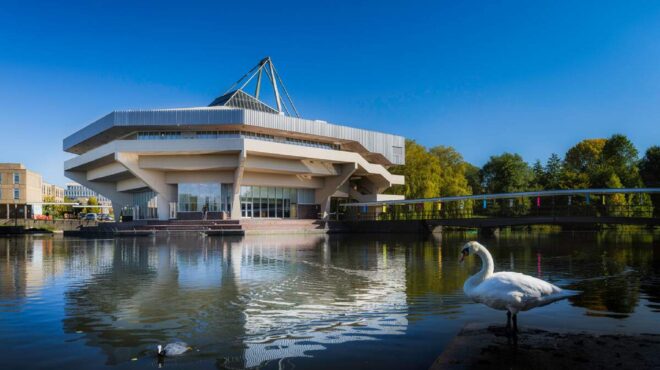 το-πρώτο-μεταπτυχιακό-με-δίδακτρα-από-563507452