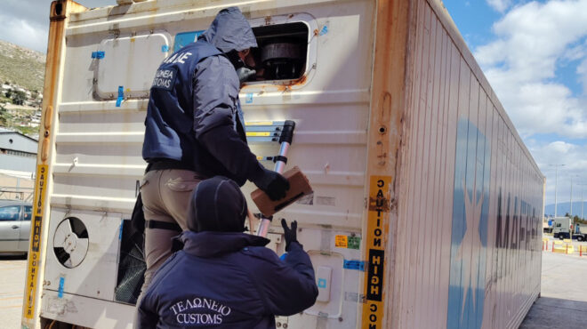 λιμάνι-πειραιά-131-κιλά-κοκαΐνης-σε-μπαν-563534926