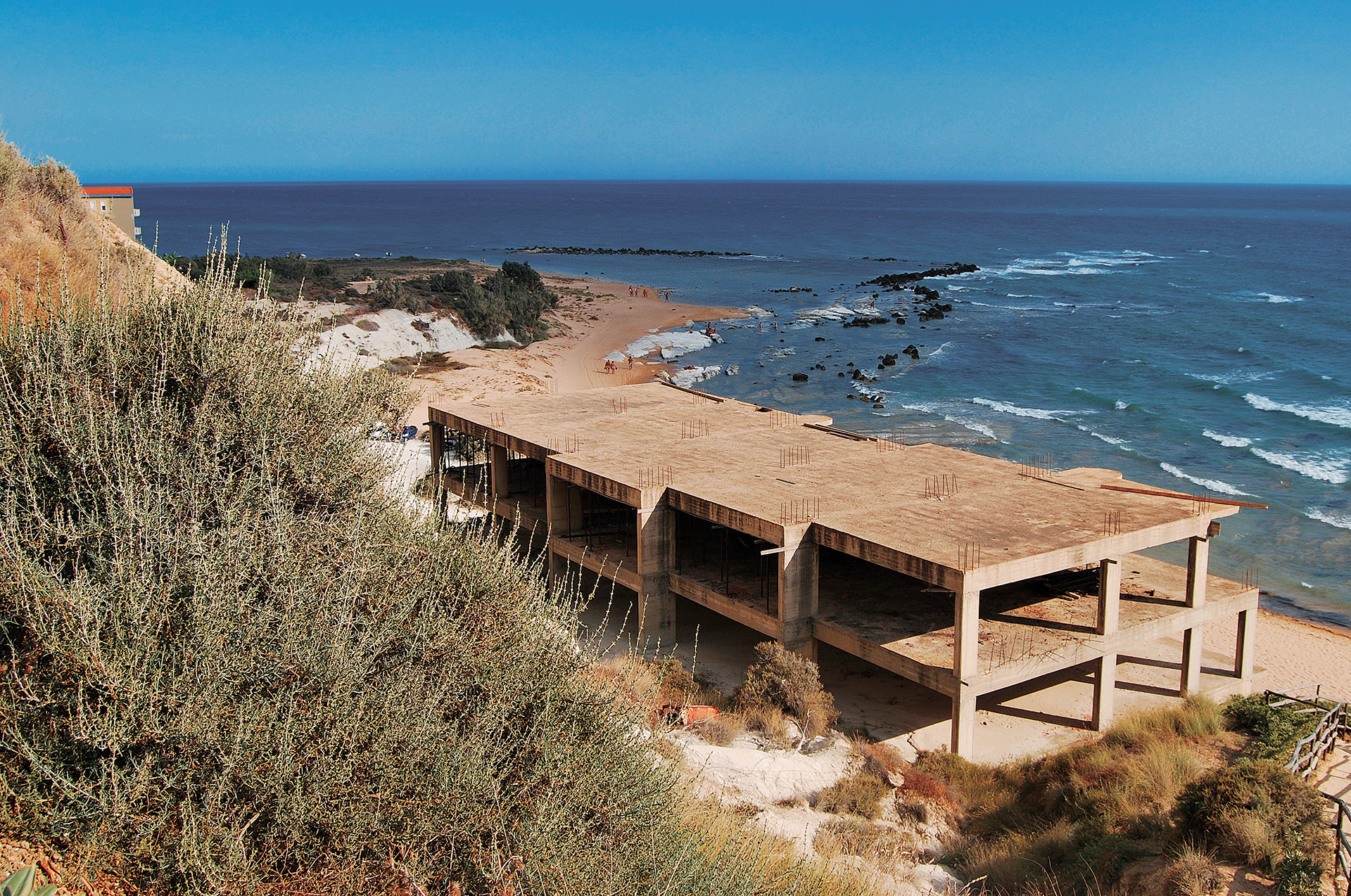 Διαβάστε στην «Καθημερινή της Κυριακής»-3