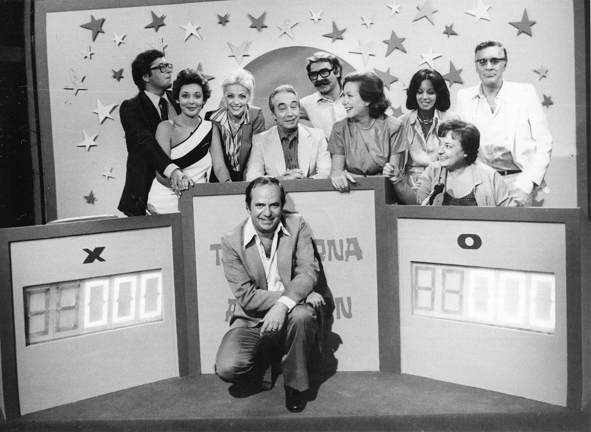 Μαρία Αλιφέρη στο «Κ»: Τα λάθη είναι που μας πάνε παρακάτω-4