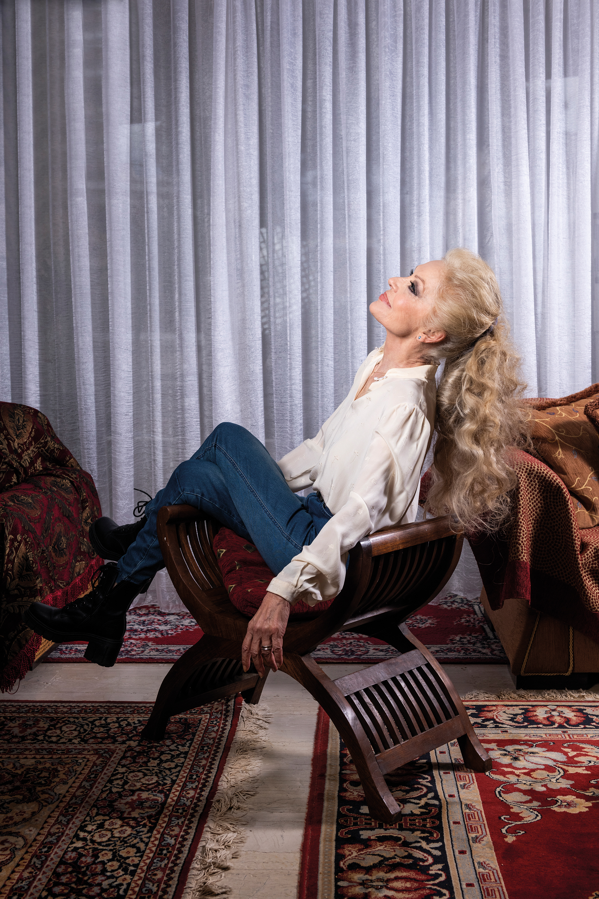 Μαρία Αλιφέρη στο «Κ»: Τα λάθη είναι που μας πάνε παρακάτω-5