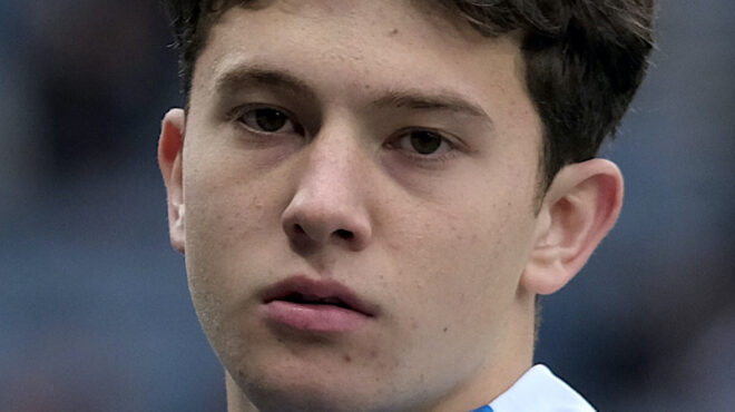 κωνσταντίνος-καρέτσας-εφηβεία-563531719