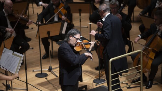 κοντσέρτο-για-βιολί-και-γιουχαΐσματα-563515282