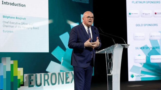 αυξάνονται-οι-εισροές-επενδυτικών-κε-563521735